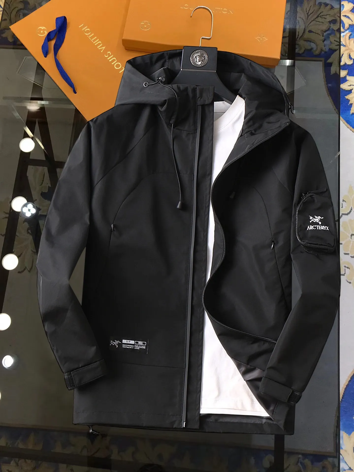 Same Style， ， 2026 New Arrival ， Original Premium Breathable ， ， ， Quality。 ， Sizes：M～3XL，